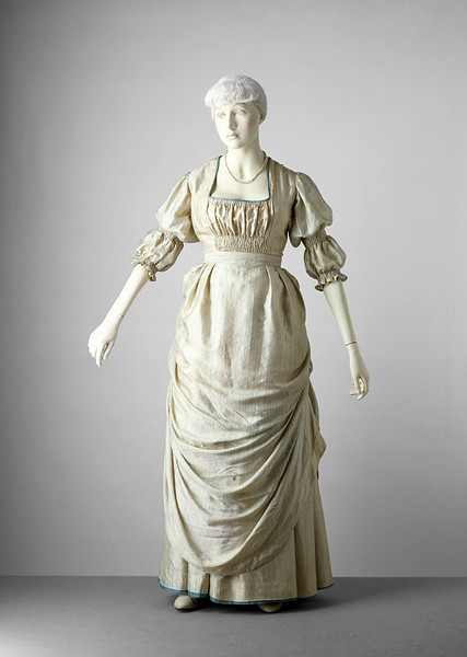 Artistic Dress  Transgressive Fashion in the Victorian Era